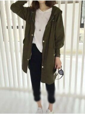 🖤3/$20 Graphic Anorak/Windbreaker with Hoodie Green size Medium